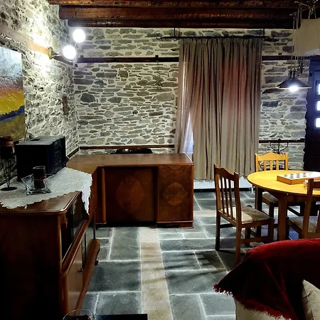 Rustic Village House Apartment Eleftheroupoli