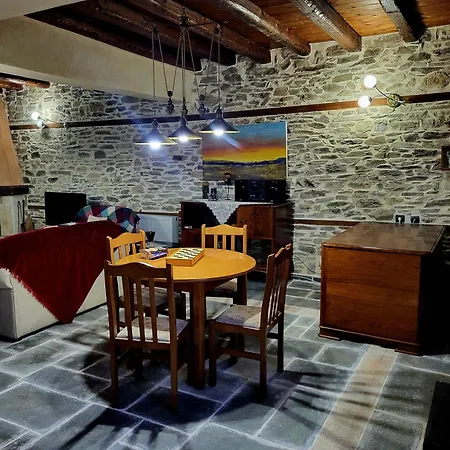 Rustic Village House Apartment *